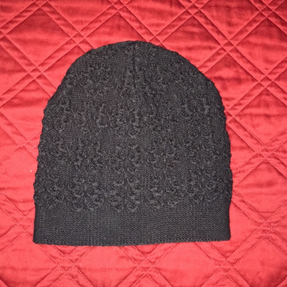 Black beanie